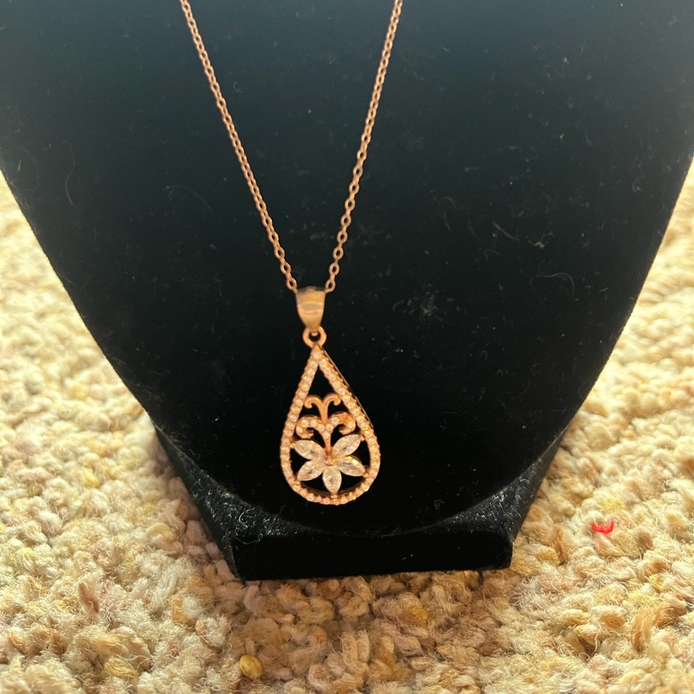 Bella Luce fro JTV gold tone necklace. White colored stones. 22 inches
